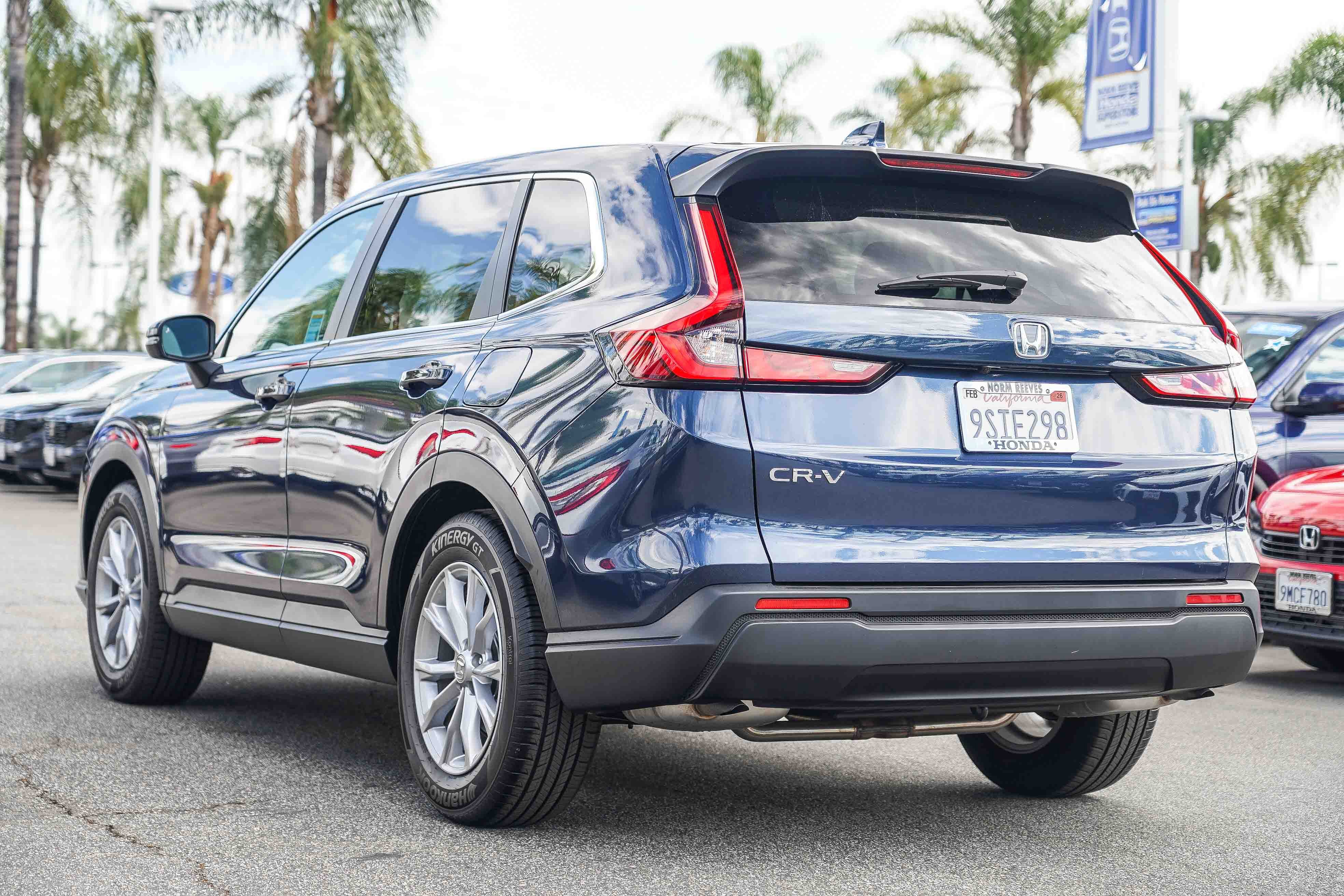 Used 2025 Honda CR-V EX image 7