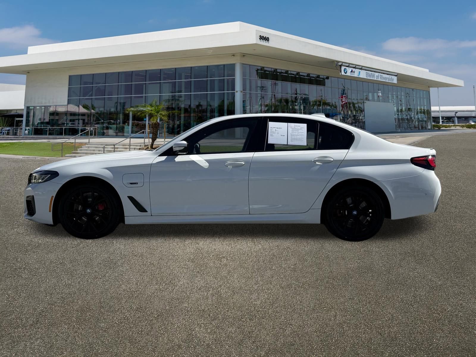 Used 2023 BMW 530e 530e iPerformance w/ M Sport Package image 6