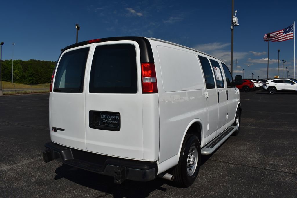 Used 2024 Chevrolet Express 2500 w/ Driver Convenience Package RWD image 6