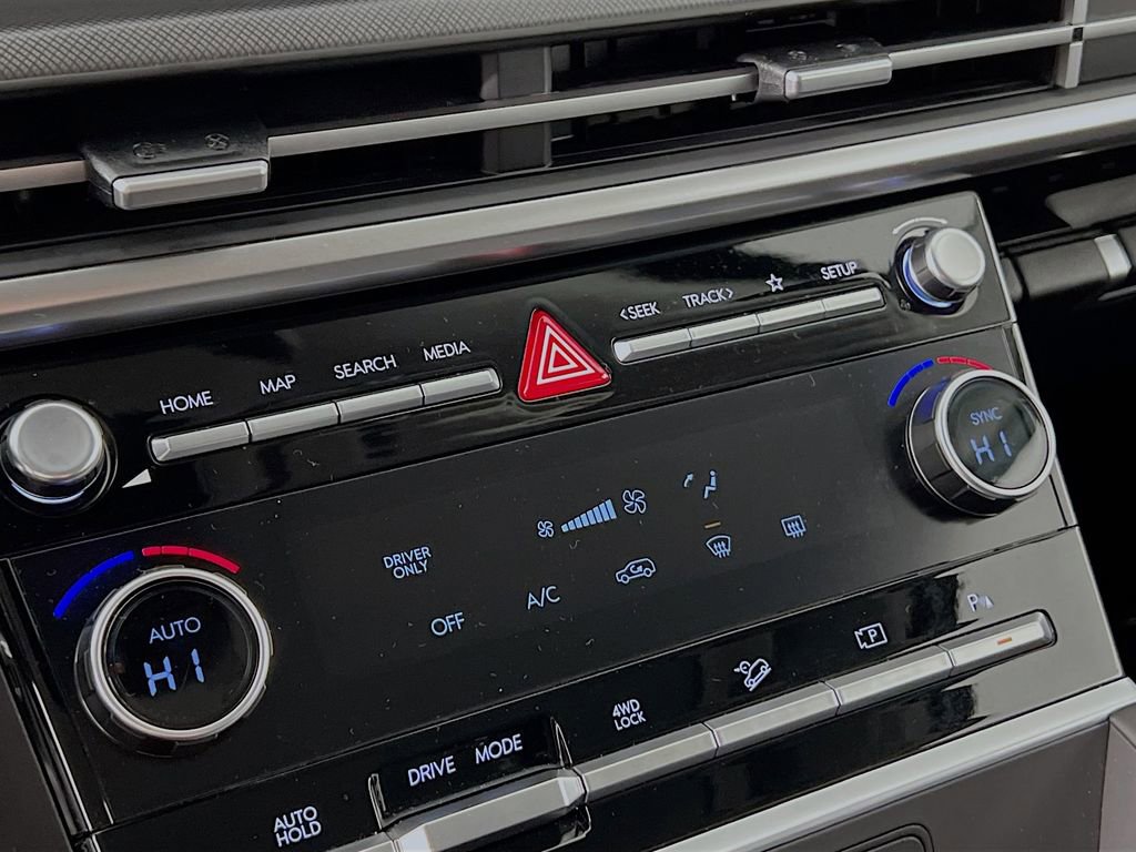 Certified 2026 Hyundai Santa Fe SE image 15