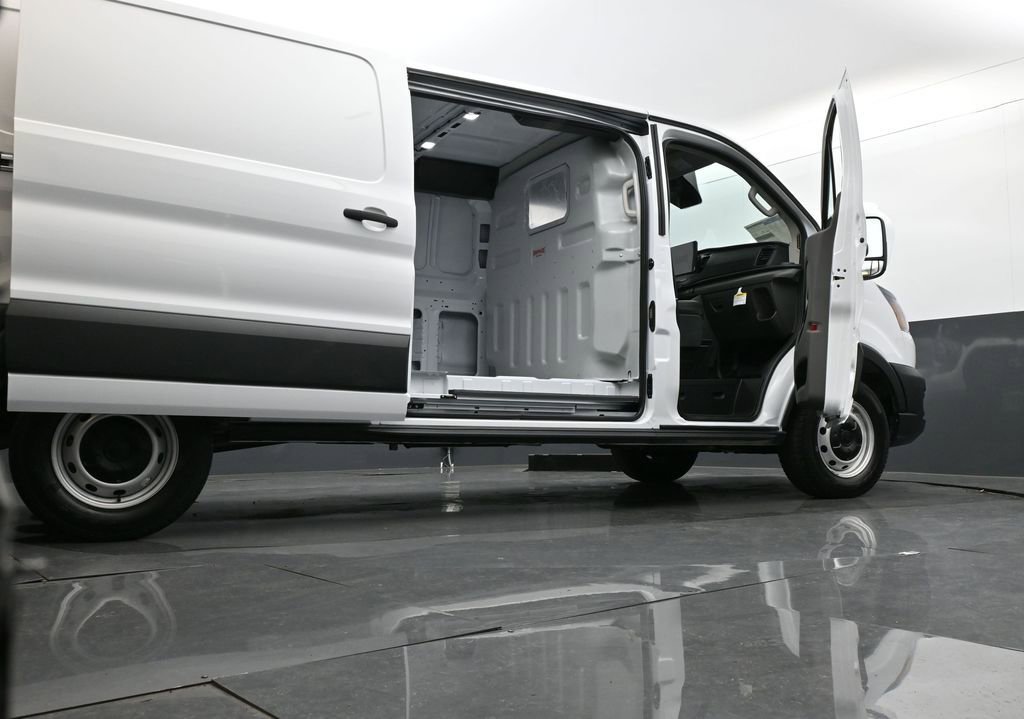 New 2026 Ford Transit 250 Low Roof image 29