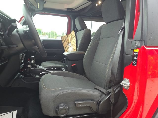 Used 2024 Jeep Wrangler Sport AWD/4WD image 9