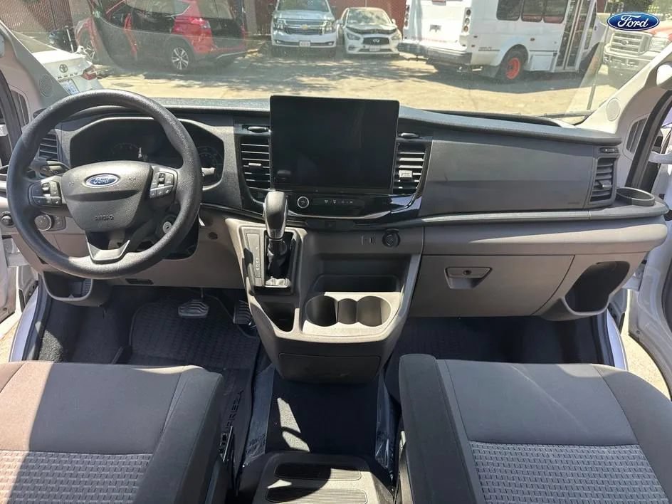 Used 2024 Ford Transit 350 XLT RWD image 15