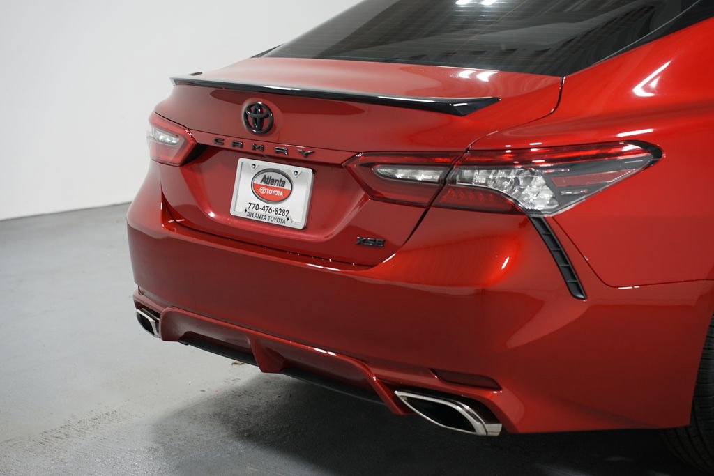 Used 2022 Toyota Camry XSE image 9