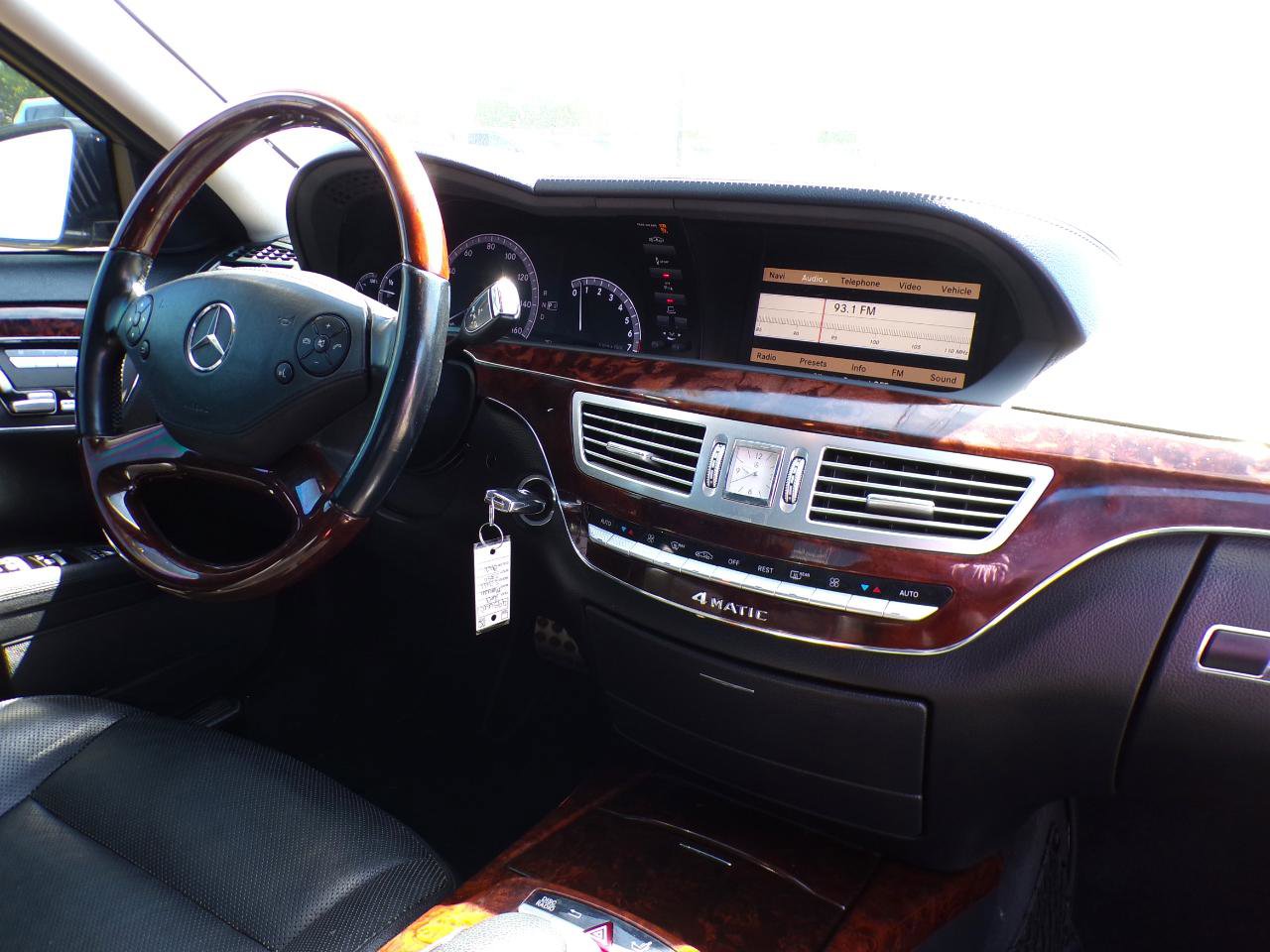 Used 2013 Mercedes-Benz S 550 4MATIC image 27