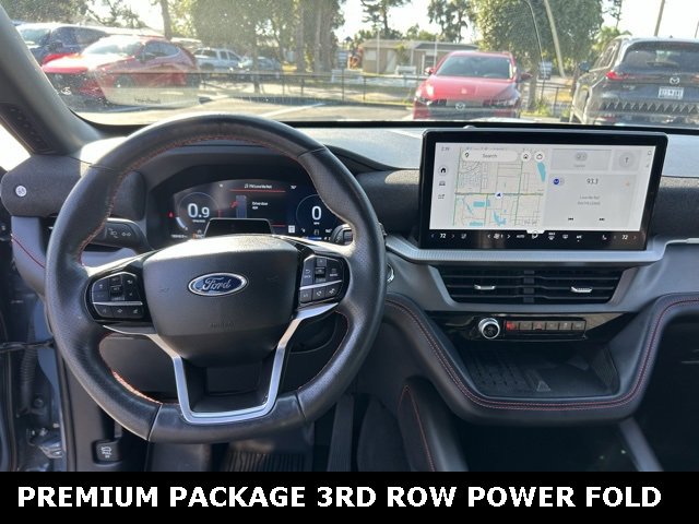 Used 2025 Ford Explorer ST-Line w/ Premium Package image 18