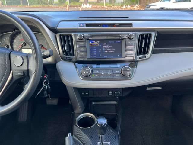 Used 2013 Toyota RAV4 XLE FWD image 19