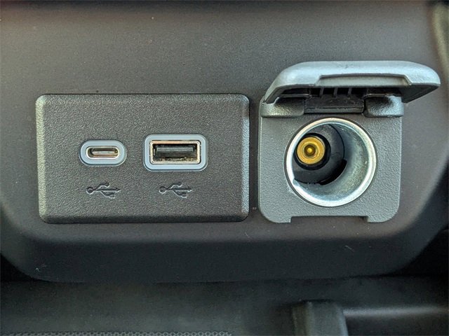 Used 2022 Chevrolet Silverado 3500 High Country image 28