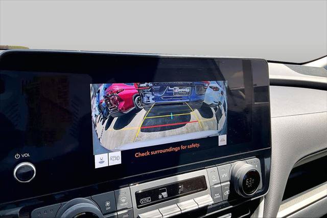 Certified 2024 Toyota Grand Highlander XLE FWD image 27