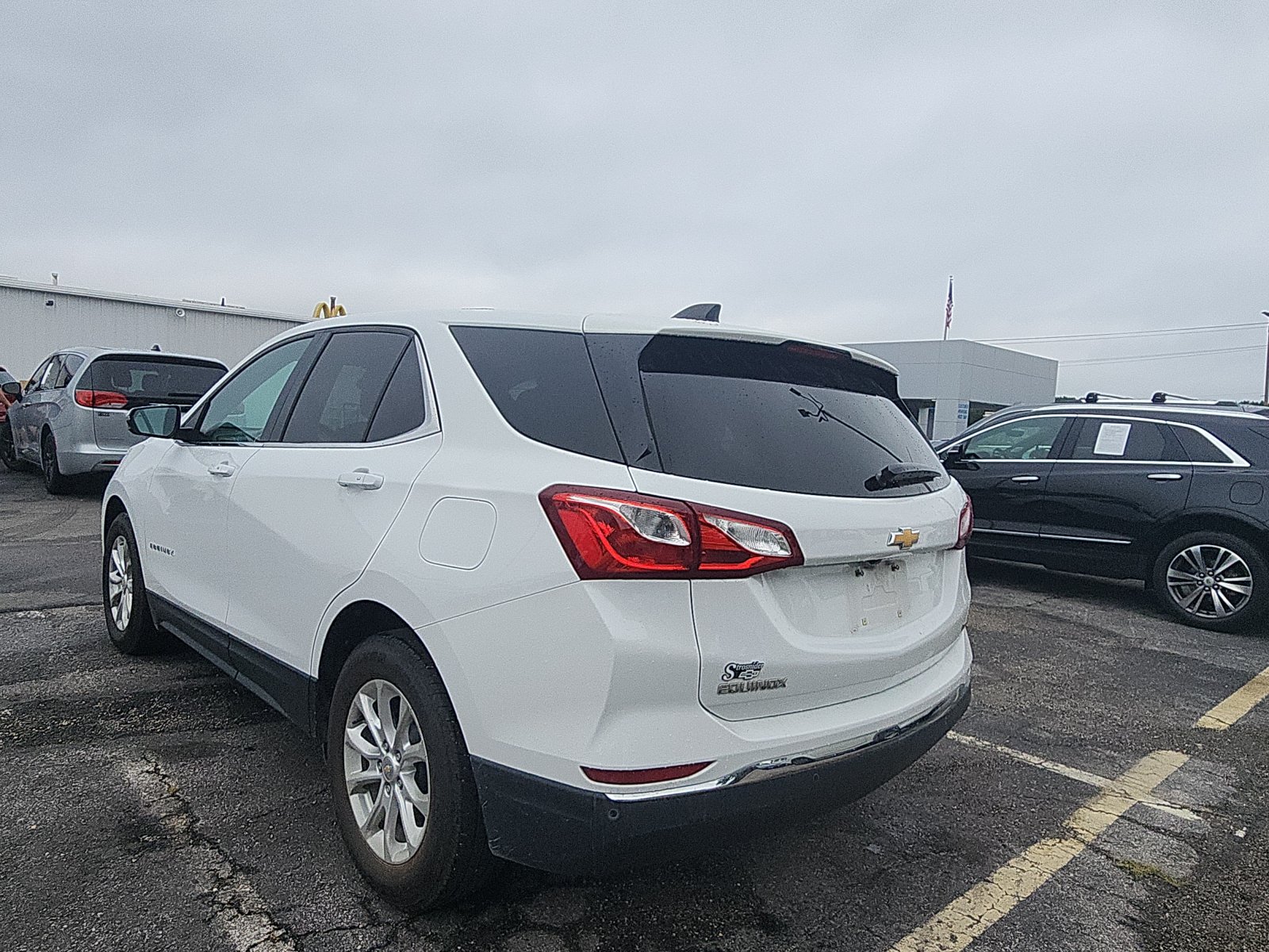 Used 2019 Chevrolet Equinox LT FWD image 3