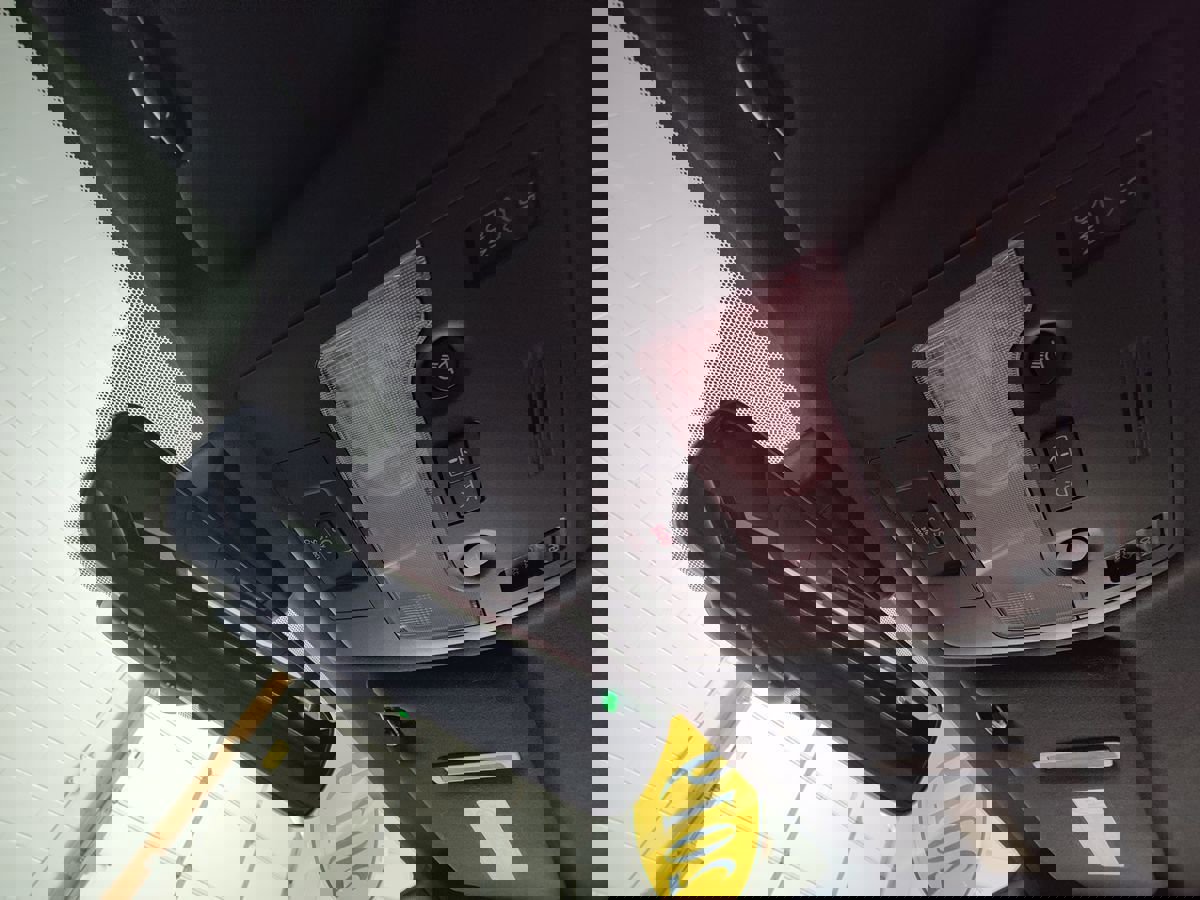 Used 2019 Lexus IS 300 F Sport w/ F Sport Package image 39