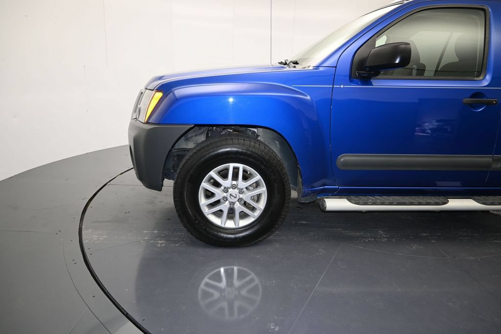 Used 2015 Nissan Xterra S w/ Value Package RWD image 9