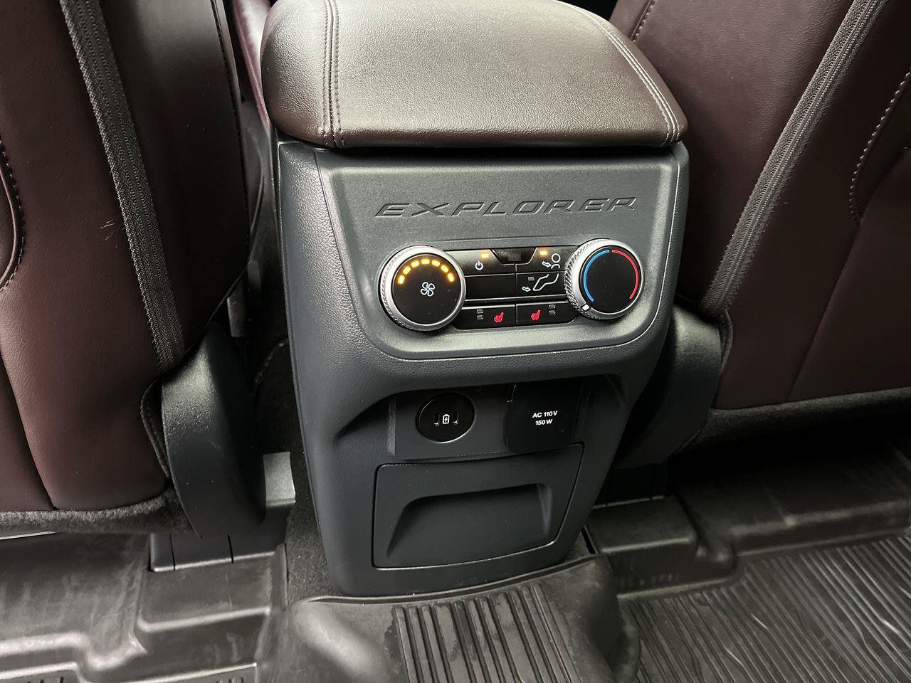 Certified 2025 Ford Explorer Platinum w/ Ultimate Package AWD/4WD image 13