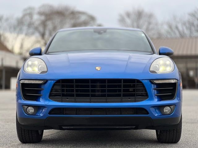 Used 2017 Porsche Macan AWD/4WD image 2