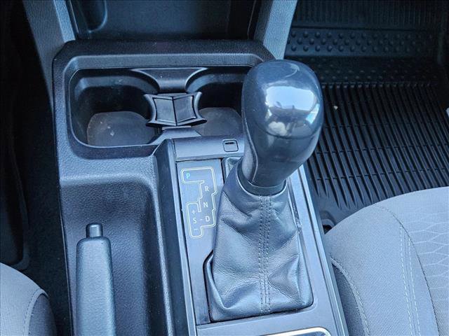 Used 2016 Toyota Tacoma SR image 13