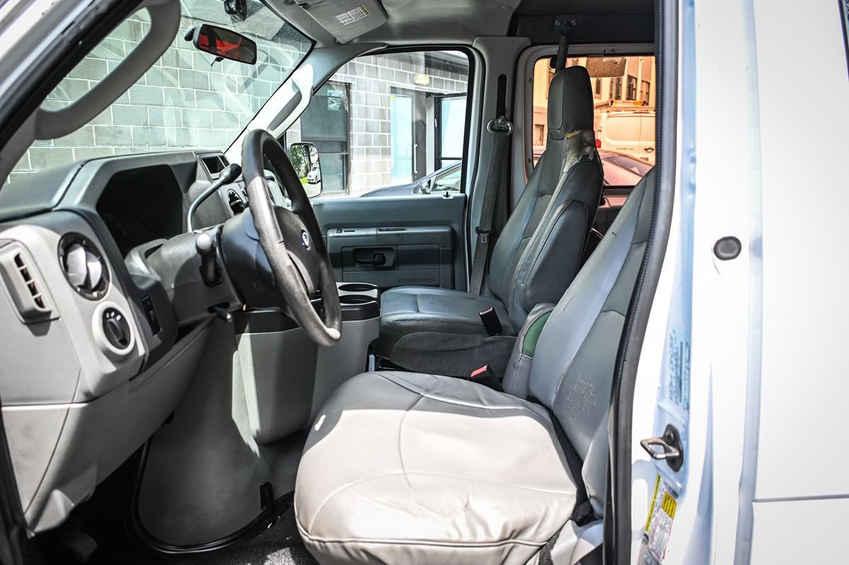 Used 2010 Ford E-250 and Econoline 250 RWD image 8