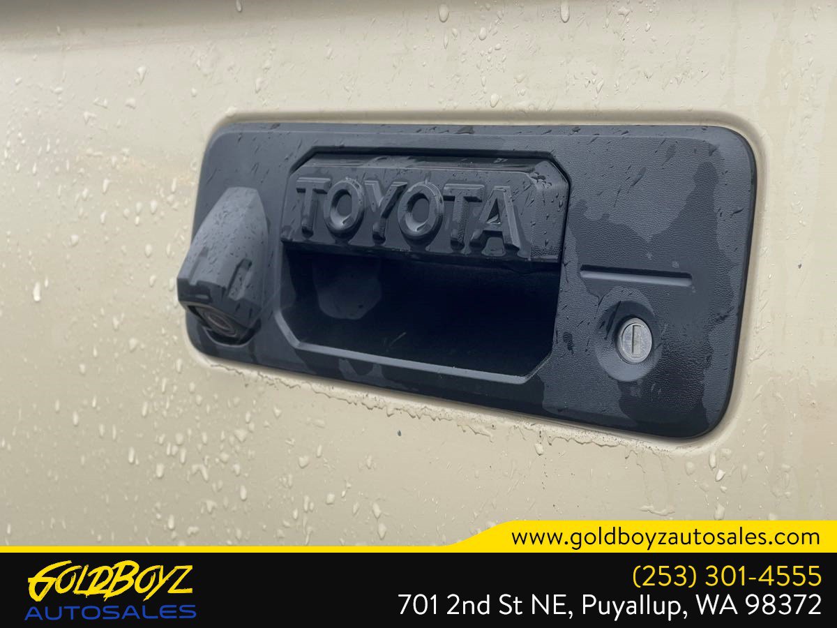 Used 2019 Toyota Tundra SR5 AWD/4WD image 11