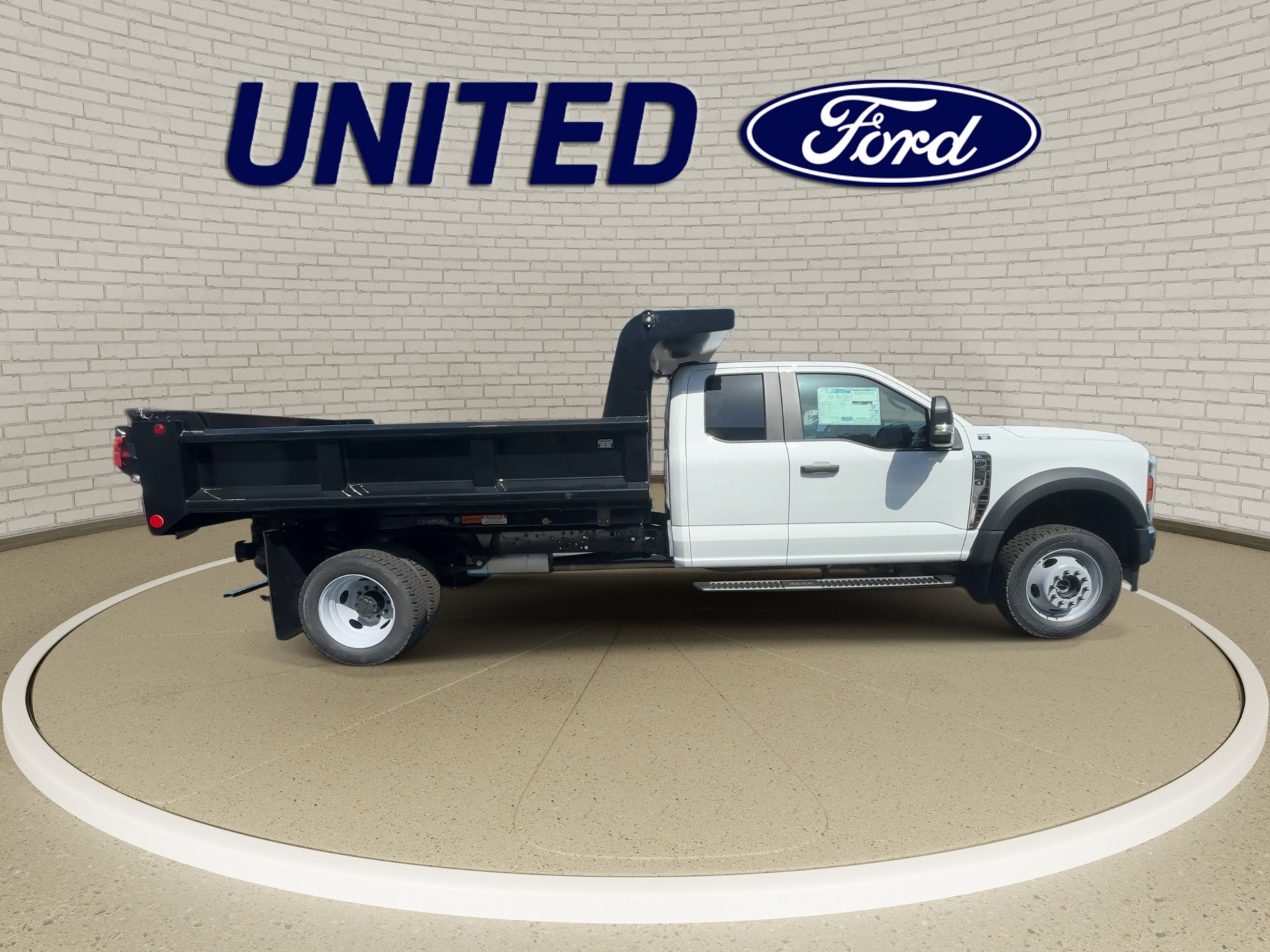 New 2026 Ford F550 4x4 Supercab Super Duty image 2