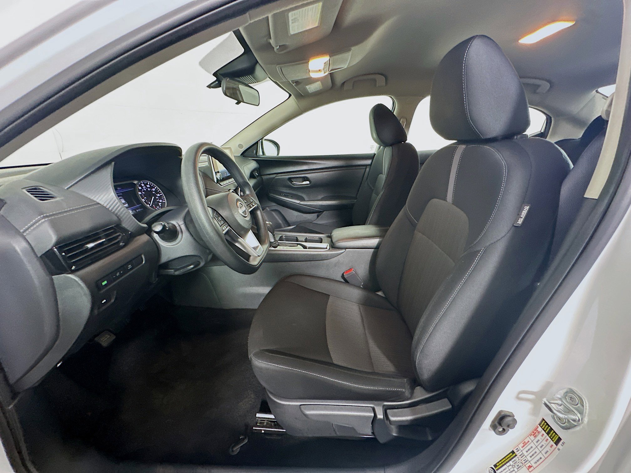 Used 2024 Nissan Sentra SV image 13