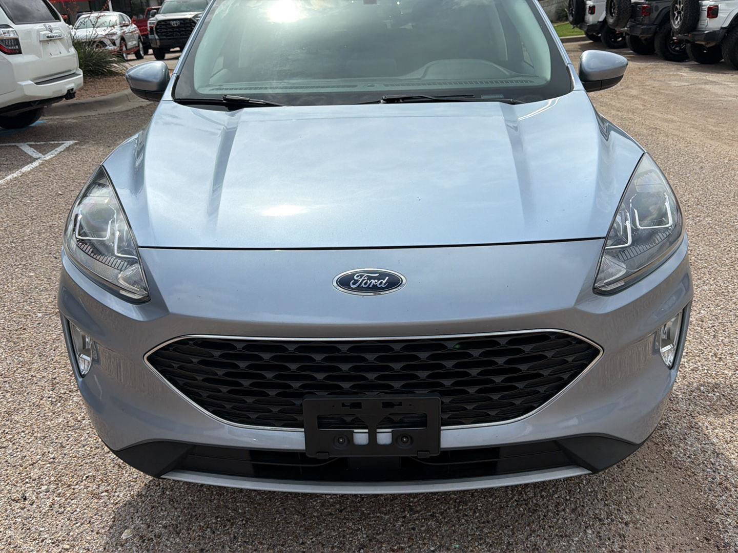 Used 2022 Ford Escape SEL w/ Technology Package FWD image 8