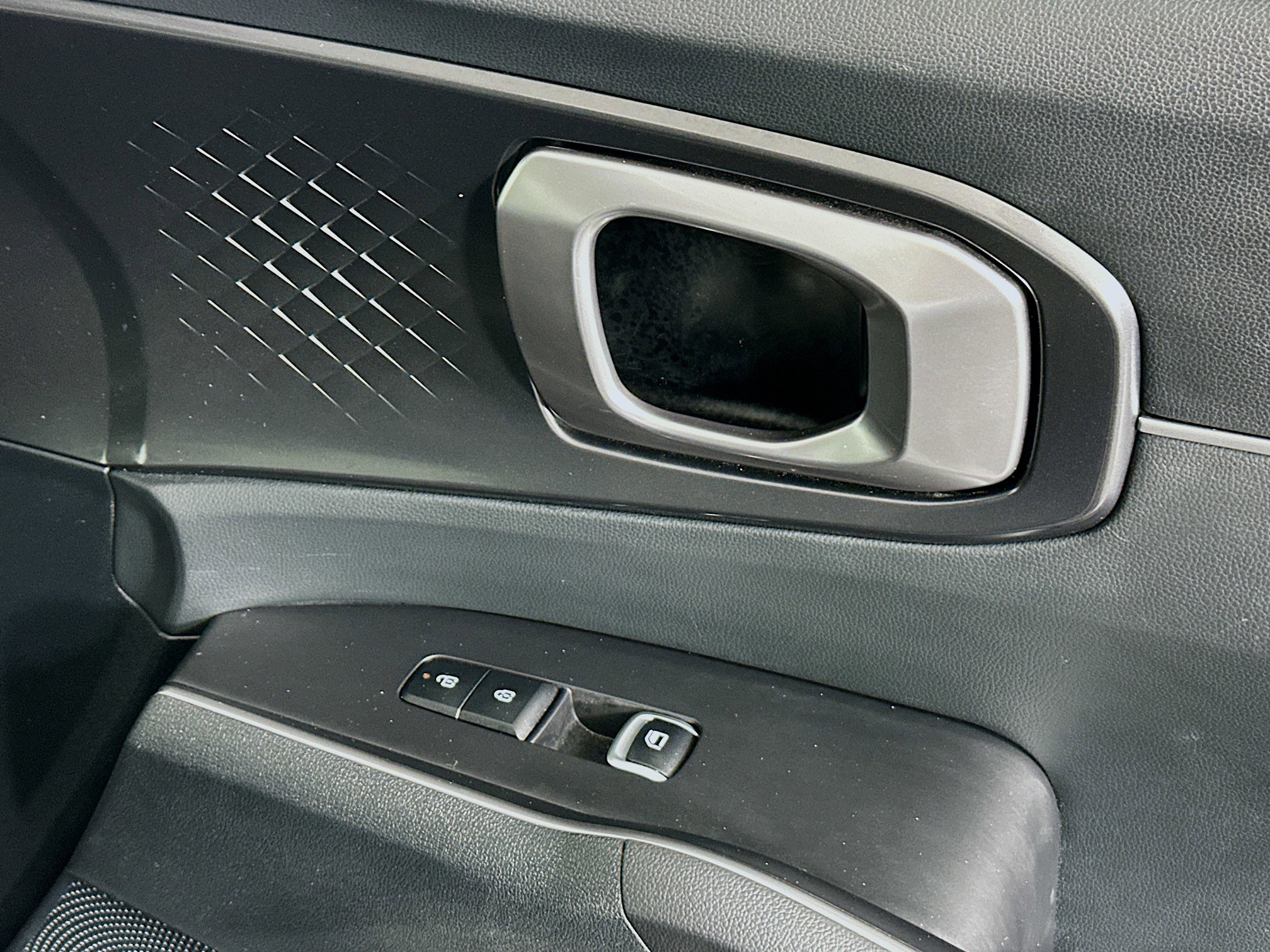 Used 2025 Kia Sorento S w/ Panoramic Sunroof Package image 29