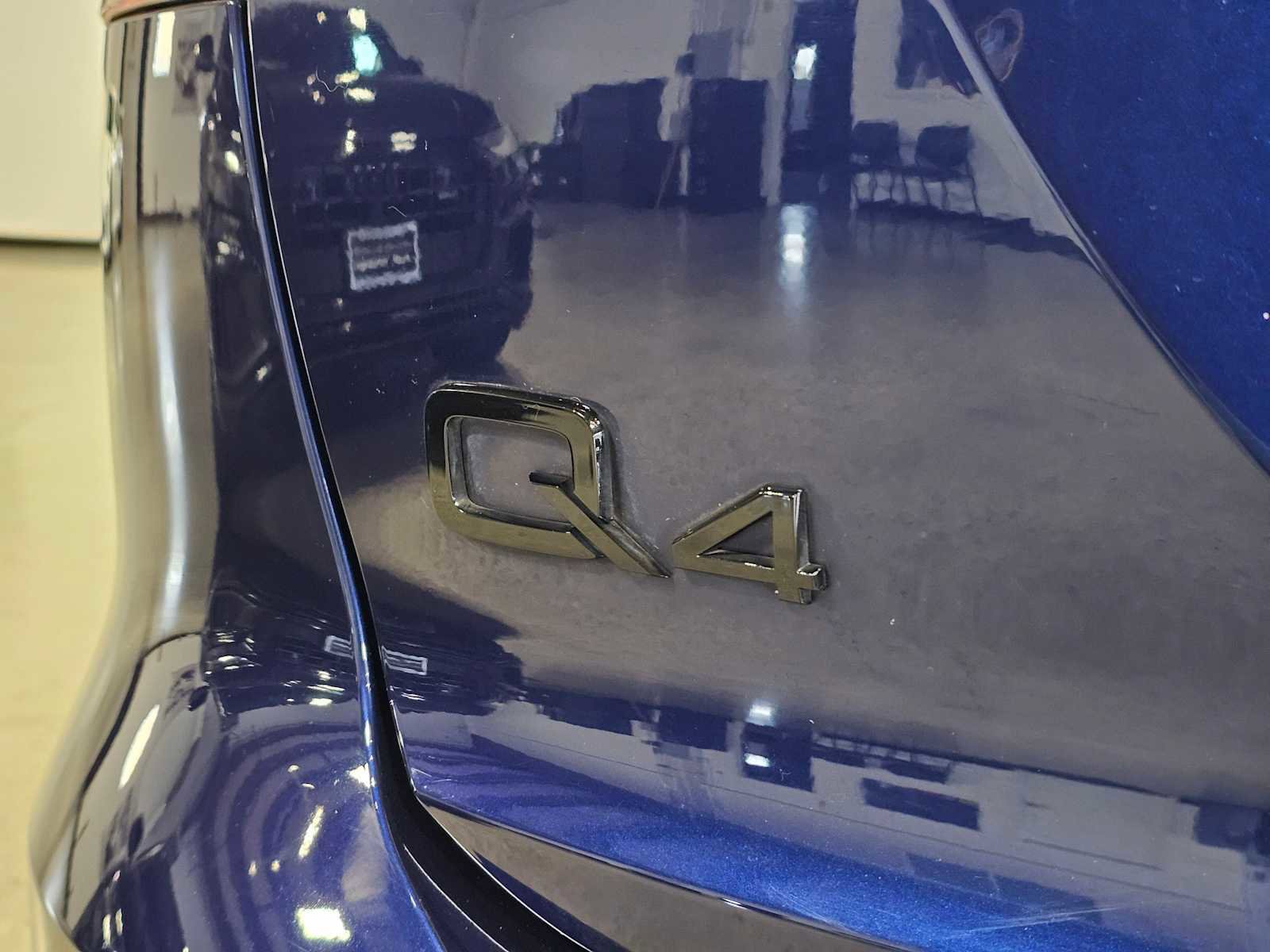 Used 2023 Audi Q4 e-tron Premium Plus w/ Premium Plus image 15