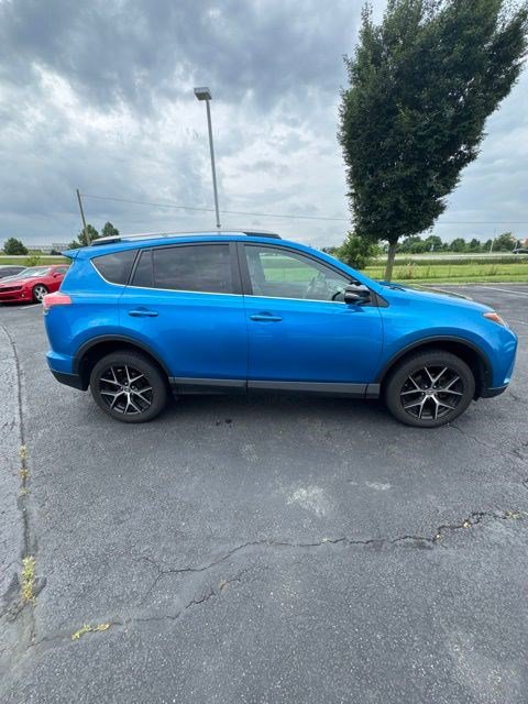 Used 2017 Toyota RAV4 SE w/ Power Special Value Package AWD/4WD image 4