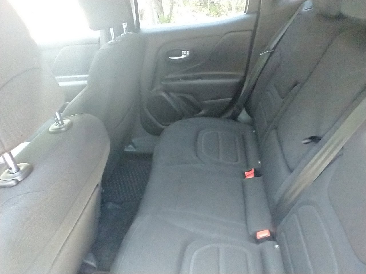 Used 2022 Jeep Renegade Latitude w/ Convenience Group image 17