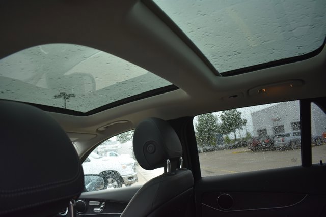 Used 2022 Mercedes-Benz GLC 300 image 18