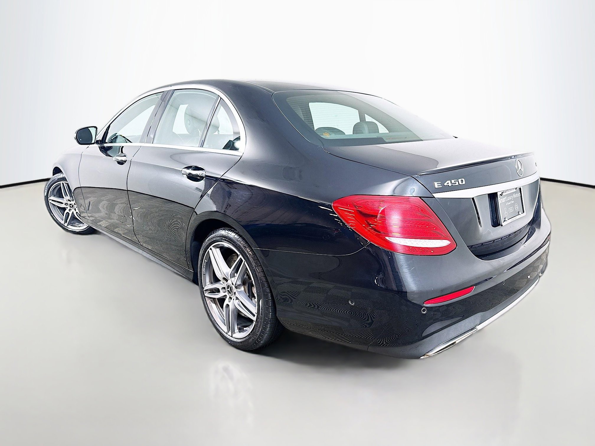 Used 2020 Mercedes-Benz E 450 4MATIC Sedan image 5