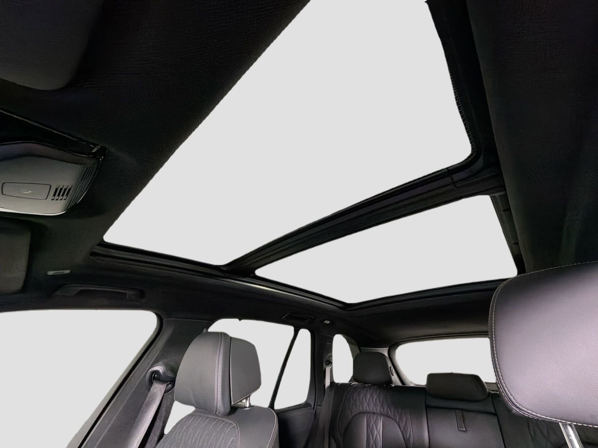 Certified 2023 BMW X5 M50i w/ Executive Package image 23