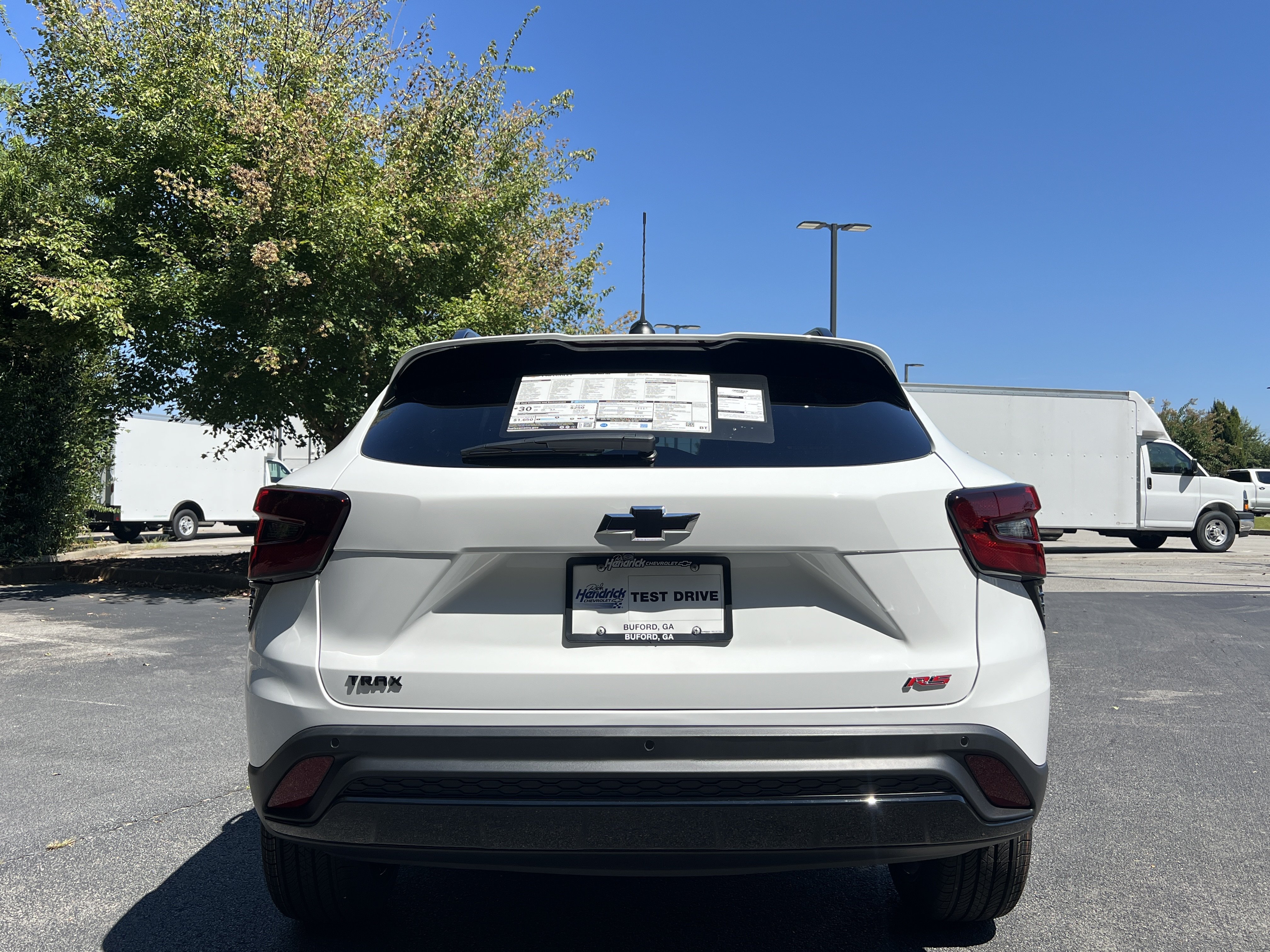 New 2026 Chevrolet Trax RS w/ Sunroof Package FWD image 8