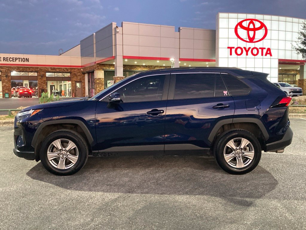 Used 2025 Toyota RAV4 XLE w/ Convenience Package FWD image 8