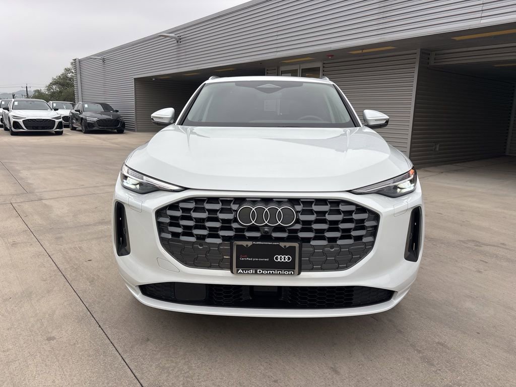 Used 2025 Audi Q5 Premium Plus w/ Premium Plus AWD/4WD image 2