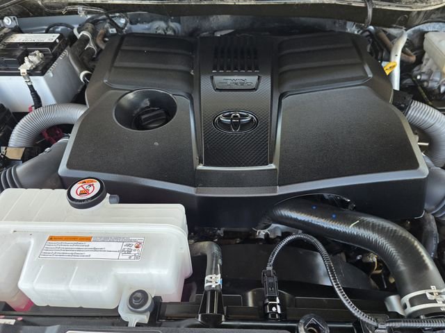 Used 2024 Toyota Tundra Limited w/ Power Package AWD/4WD image 26