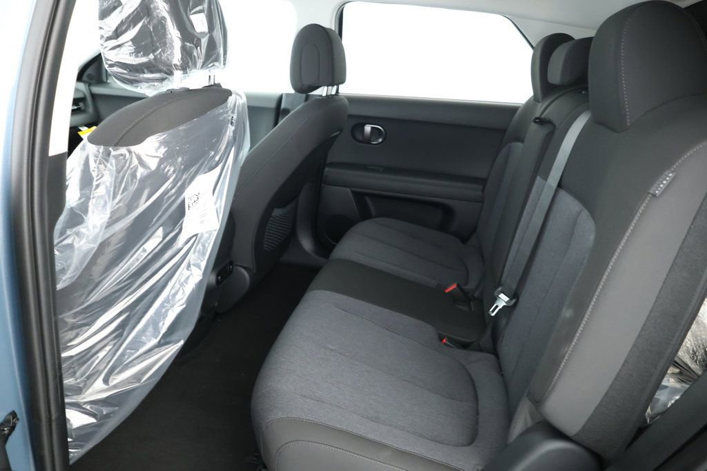 Used 2025 Hyundai Ioniq 5 SE image 18