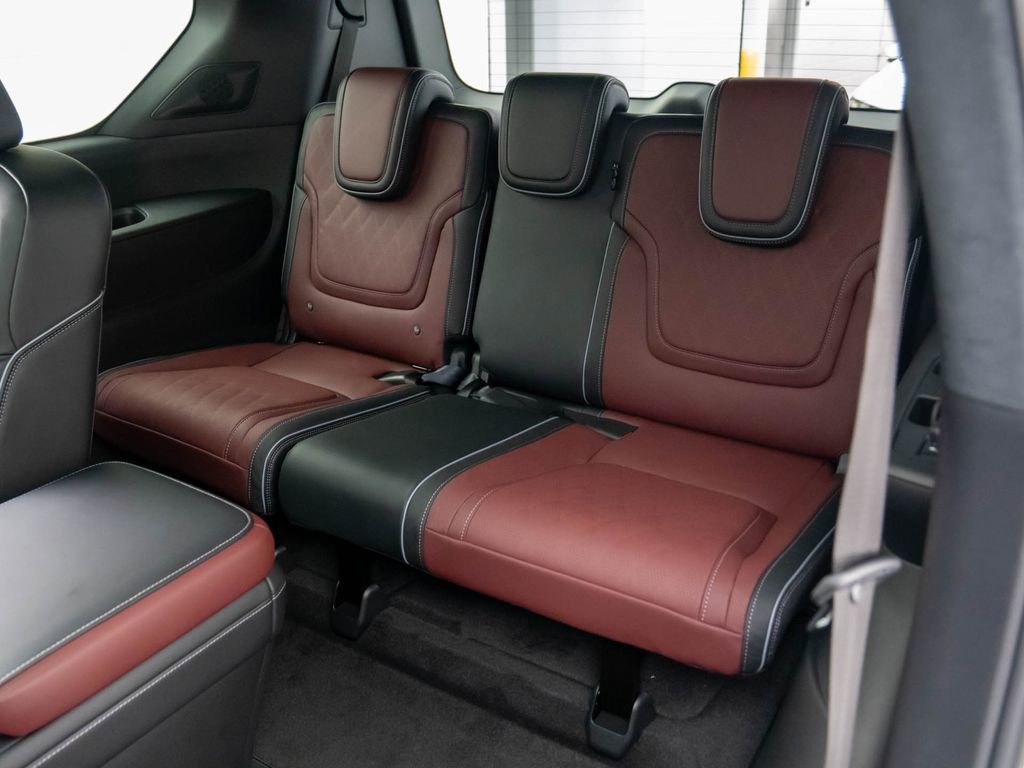 New 2026 INFINITI QX80 Autograph w/ Premium Cargo Package image 17