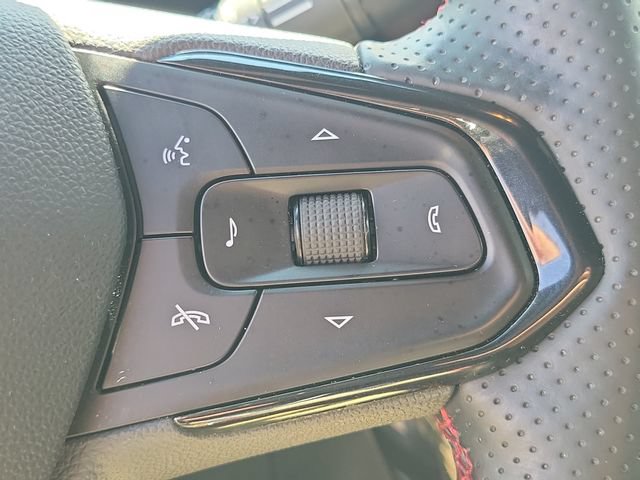 Used 2025 Chevrolet TrailBlazer RS w/ Convenience Package AWD/4WD image 13