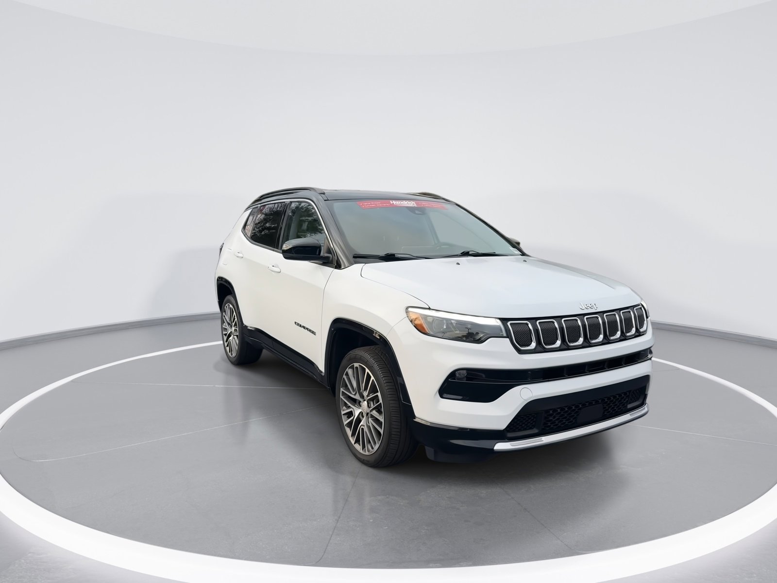 Used 2022 Jeep Compass Limited w/ Elite Group image 2