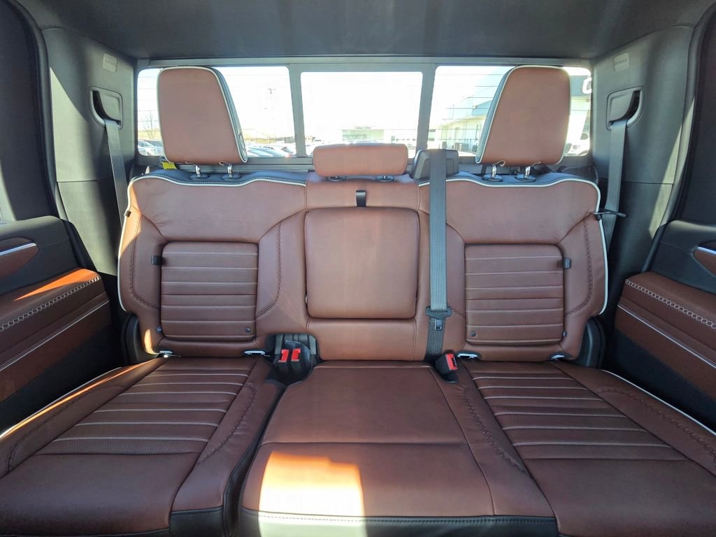 New 2026 GMC Sierra 3500 Denali Ultimate AWD/4WD image 29