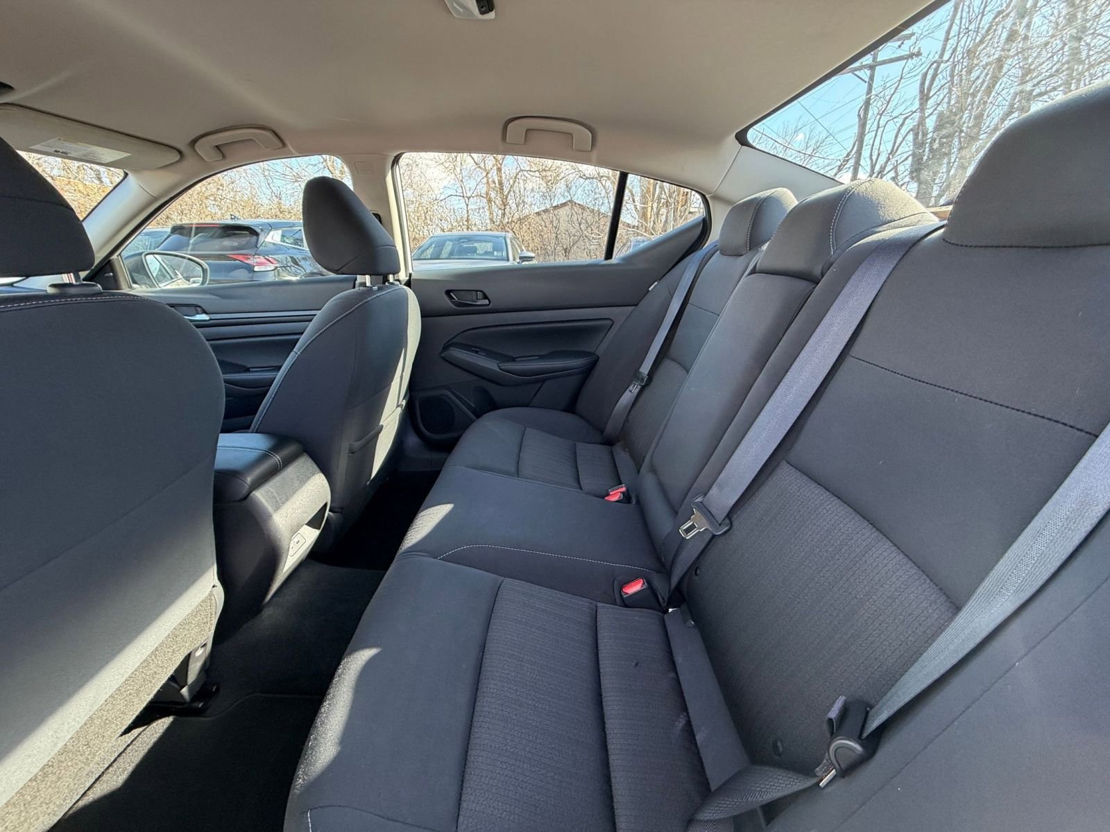 Used 2025 Nissan Altima 2.5 SV image 23