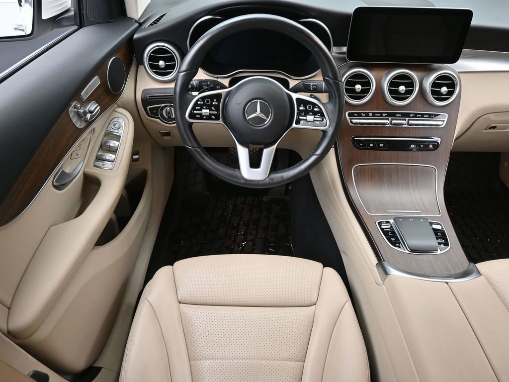 Used 2022 Mercedes-Benz GLC 300 4MATIC image 12
