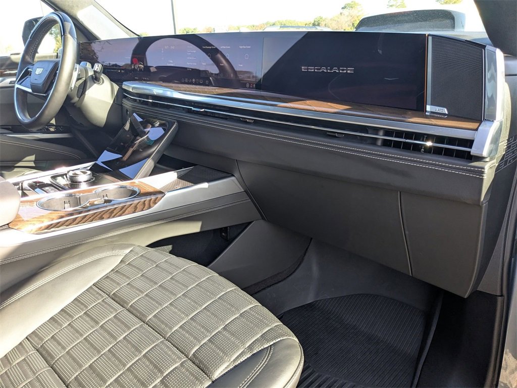 Certified 2025 Cadillac Escalade Premium Luxury Platinum image 33