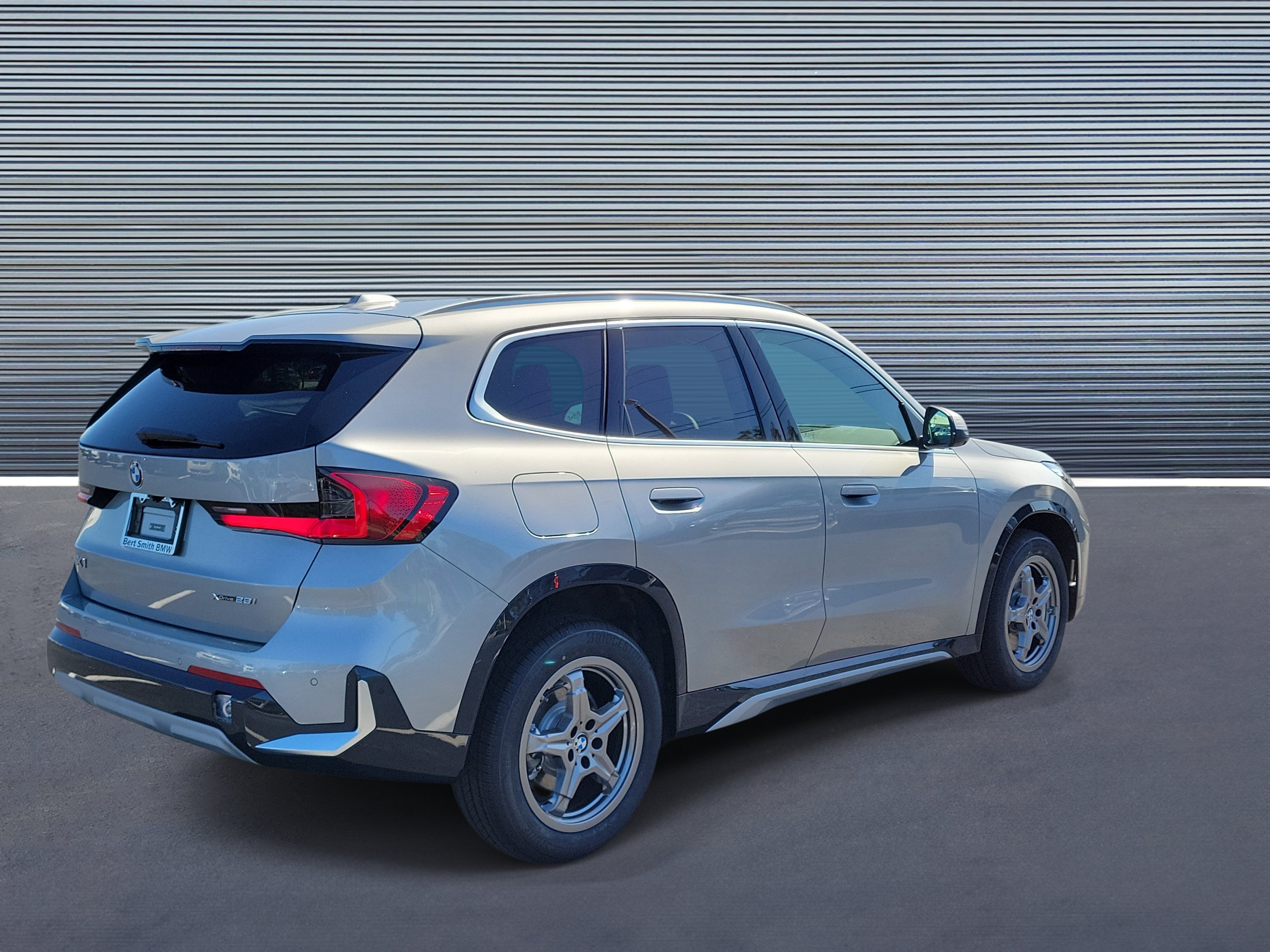New 2027 BMW X1 xDrive28i w/ Technology Package AWD/4WD image 3