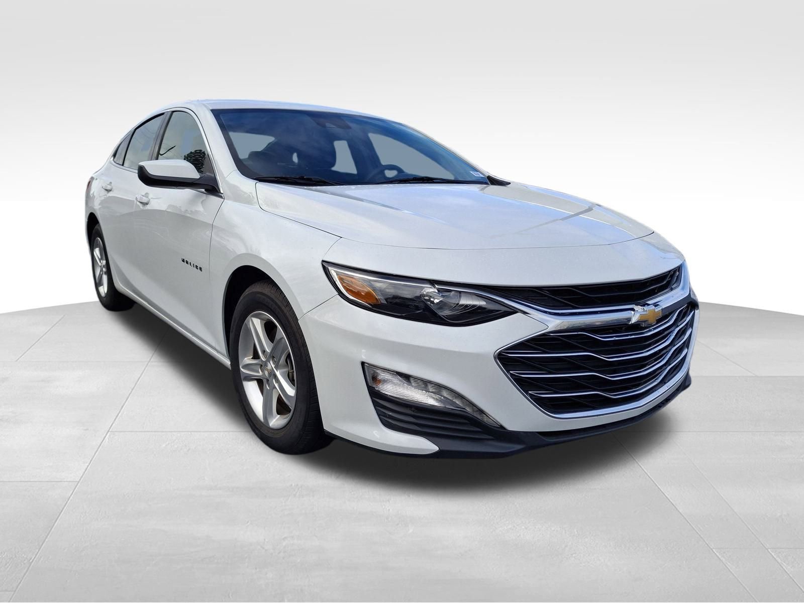 Certified 2023 Chevrolet Malibu LT image 1