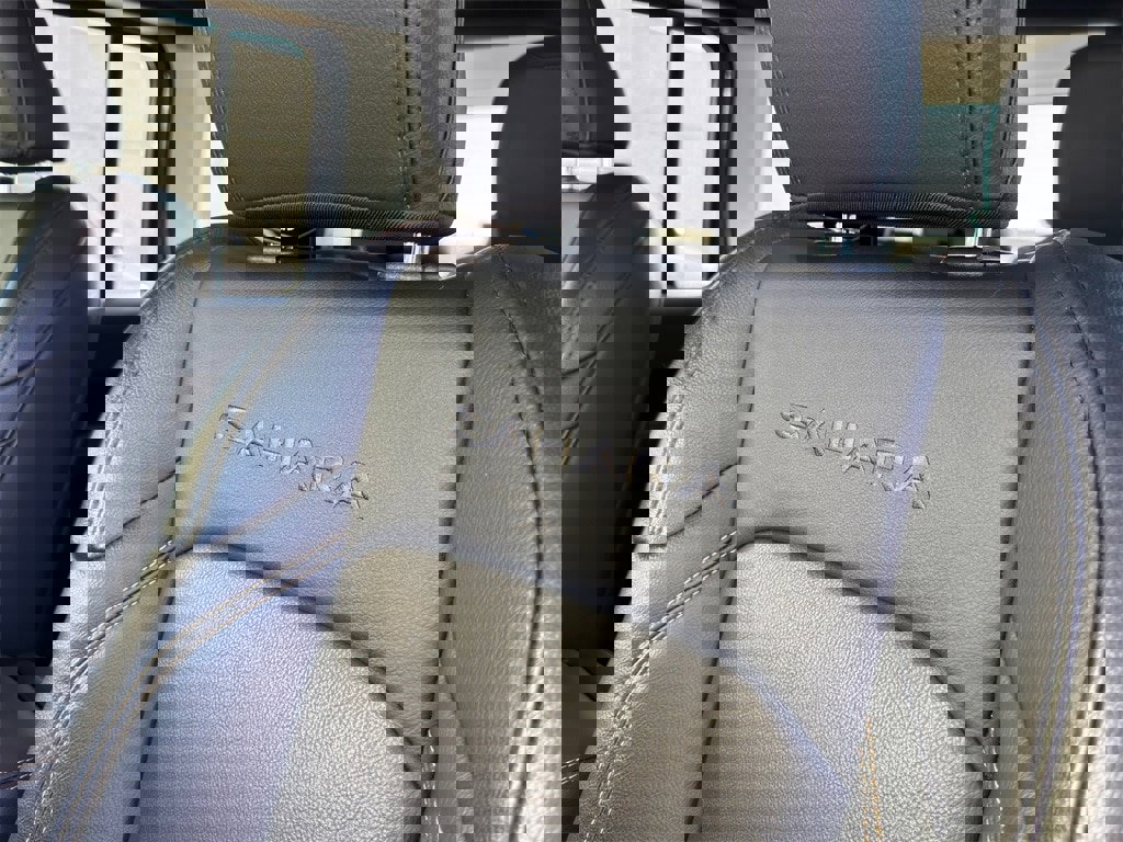 Used 2024 Jeep Wrangler Unlimited Sahara image 17