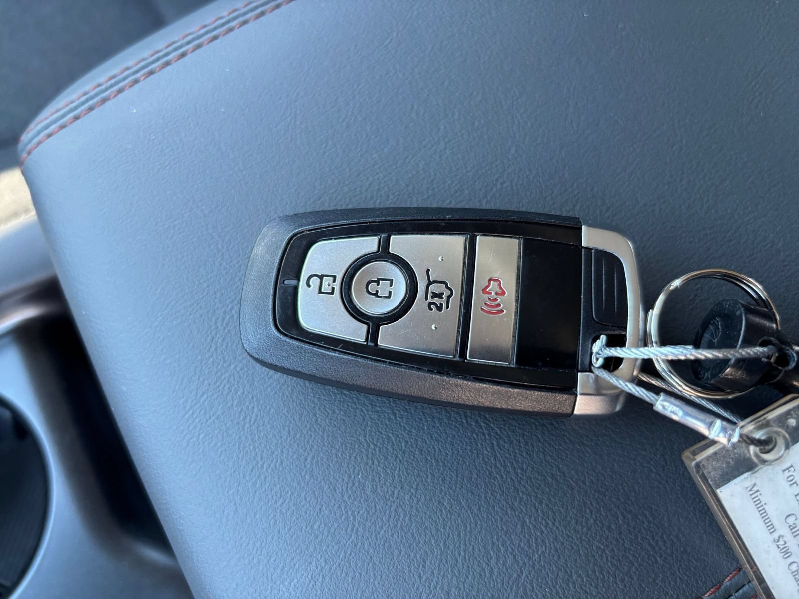Used 2026 Ford Explorer Active AWD/4WD image 21
