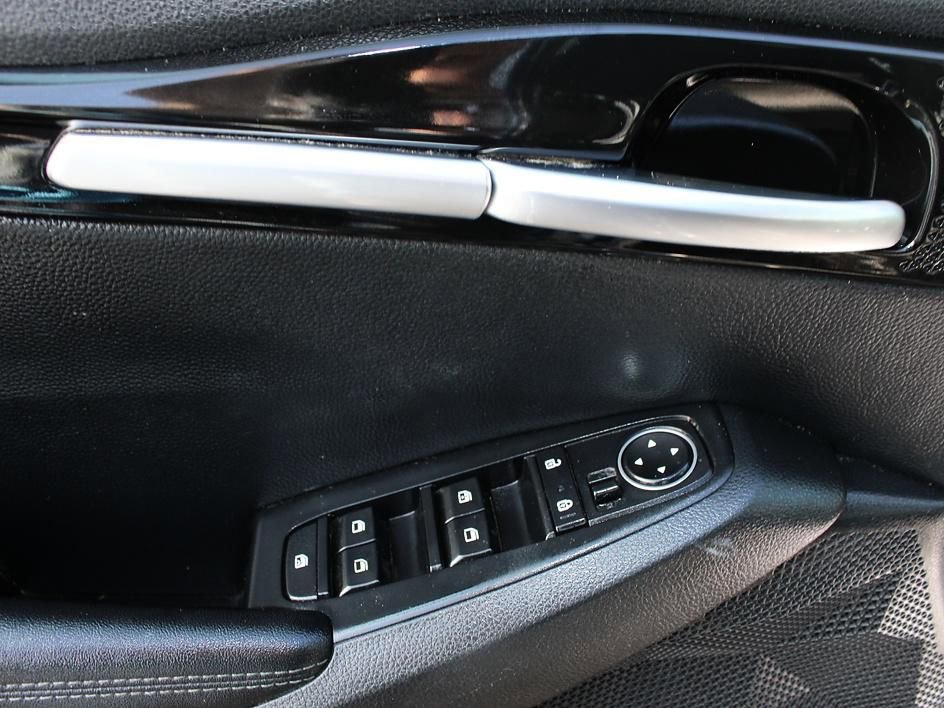 Used 2023 Kia Seltos EX image 29