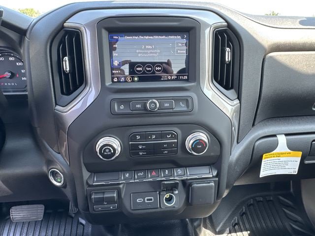 New 2025 GMC Sierra 3500 Pro image 13