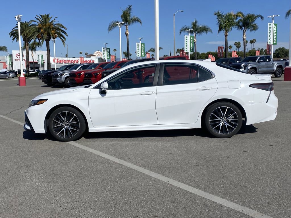Certified 2023 Toyota Camry SE FWD image 2